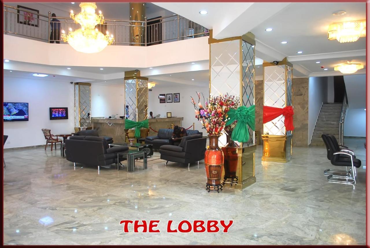 Immaculate Royal Int'L Hotel Owerri Exterior foto